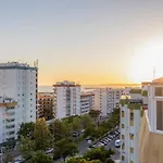 Seaview Penthouse In Algarve With Spacious Terrace クアルテイラ