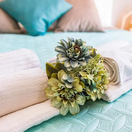 Seaview Penthouse In Algarve With Spacious Terrace * Quarteira