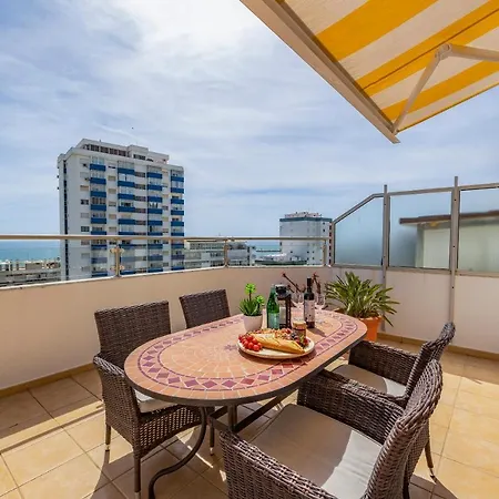 Seaview Penthouse In Algarve With Spacious Terrace Quarteira