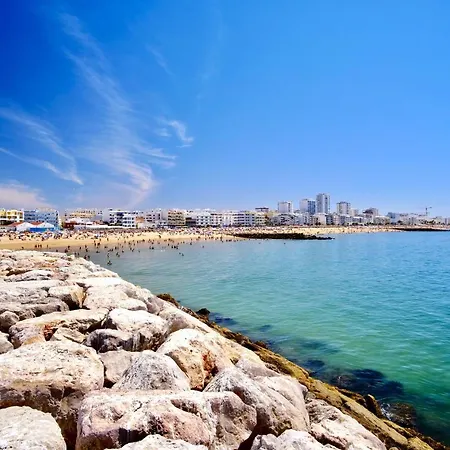 Seaview Penthouse In Algarve With Spacious Terrace Quarteira