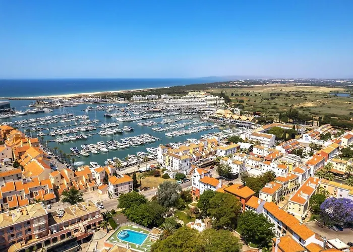 Seaview Penthouse In Algarve With Spacious Terrace