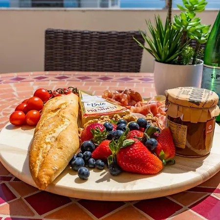 Seaview Penthouse In Algarve With Spacious Terrace