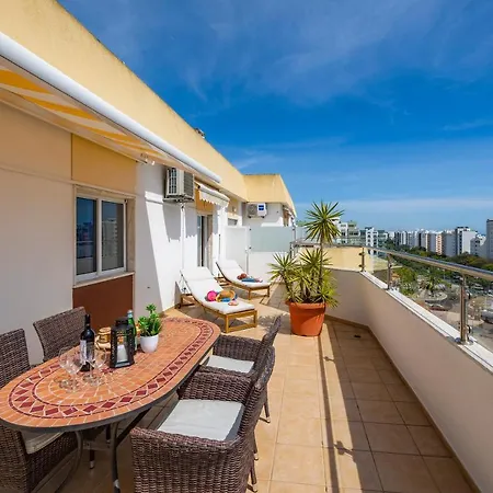 Seaview Penthouse In Algarve With Spacious Terrace * Quarteira