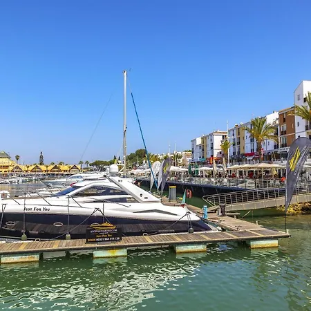 Seaview Penthouse In Algarve With Spacious Terrace *