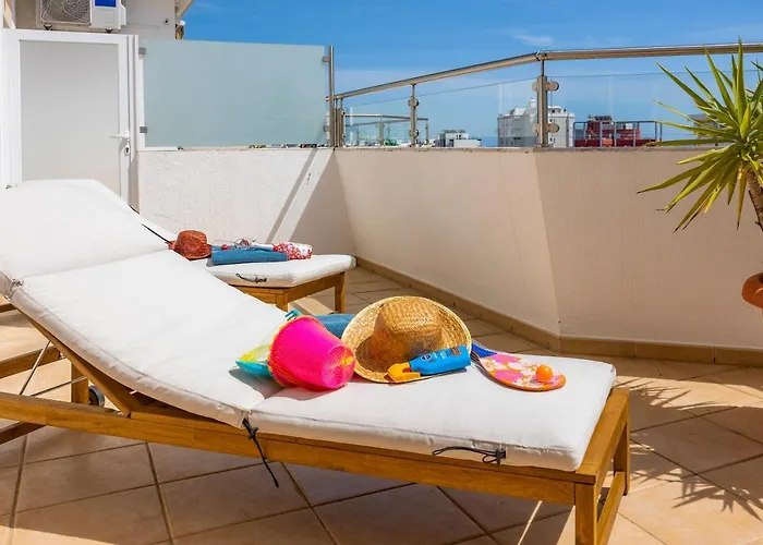 Seaview Penthouse In Algarve With Spacious Terrace * Quarteira