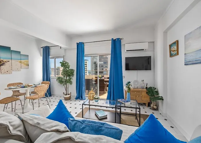 Seaview Penthouse In Algarve With Spacious Terrace * Quarteira