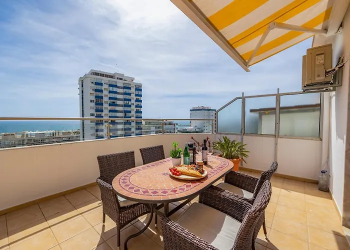Seaview Penthouse In Algarve With Spacious Terrace Quarteira
